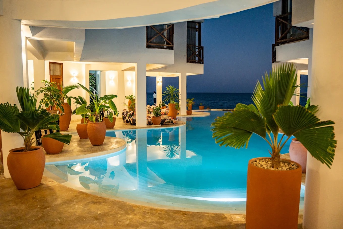 Zan Tropical Beach Hotel